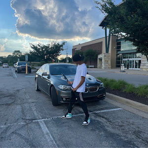 Meet your Posher, Kelvin